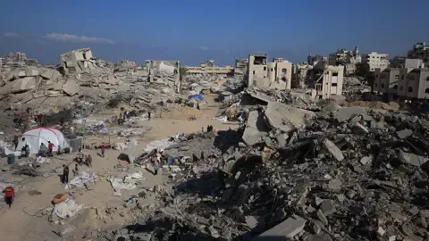 Israeli Tanks Push into Major Gaza City Civilian District